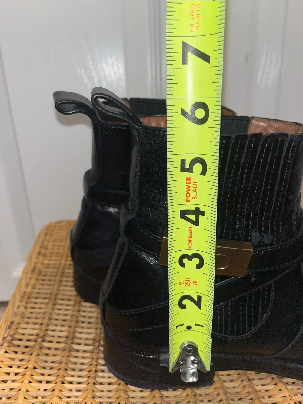 TORY BURCH T Hardware leather Chelsea boots in Perfect Black